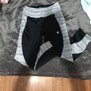 Black and grey champion ladies Xs capris